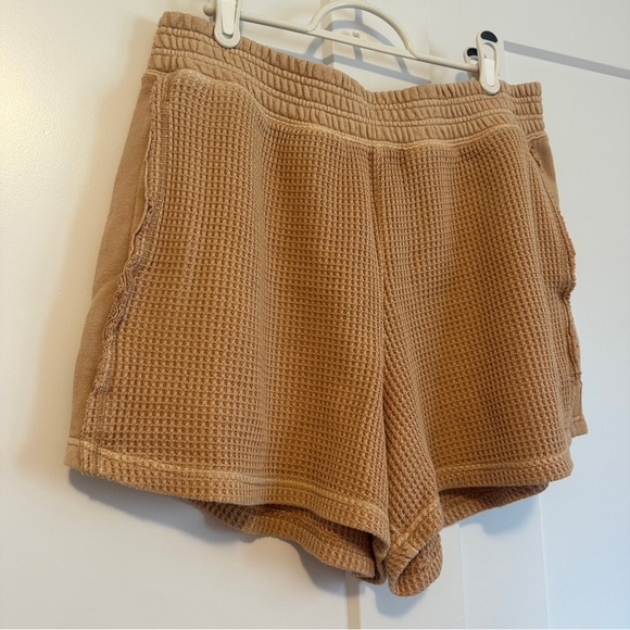 Aerie Tan Waffle Knit Shorts Size Large Women’s - Picture 6 of 9